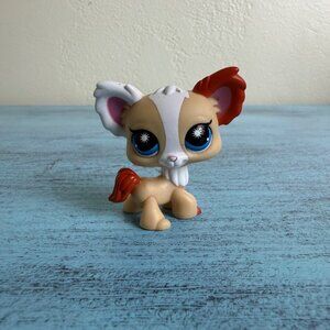 Hasbro Littlest Pet Shop Chihuahua #228 Brown & White Blue Eyes LPS Figure